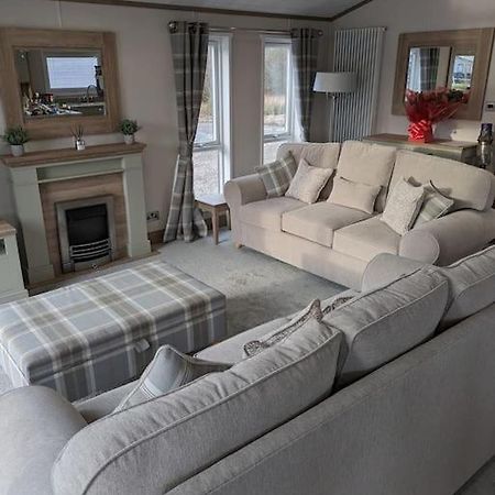 Kingfisher Lodge Woodhall Spa Buitenkant foto